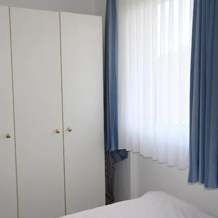 Duenenstrasse 33b, Eg Links Lägenhet *